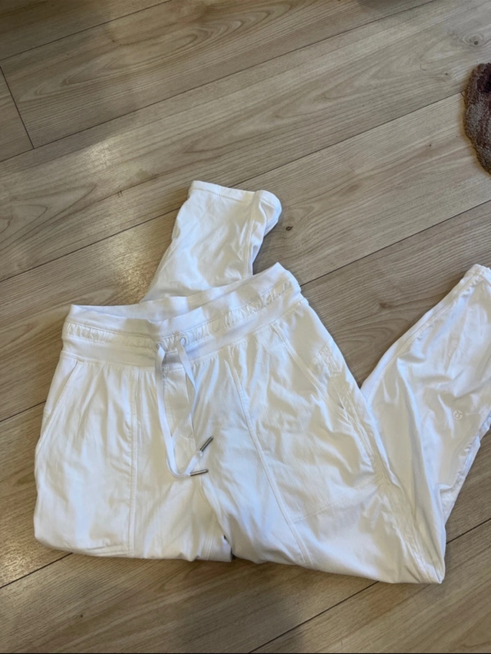 Lululemon Dance Studio Mid-Rise Jogger 7/8 Length